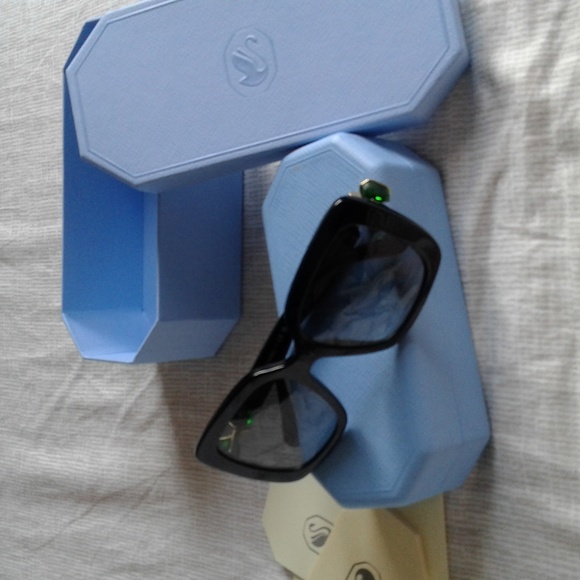 SWAROVSKI sunglasses - Picture 6 of 6